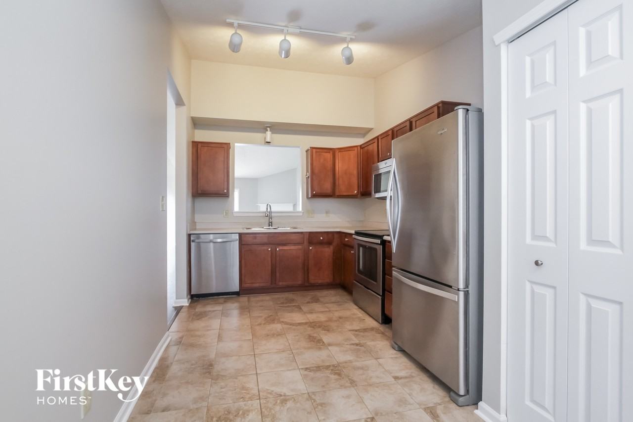 1470 Bluestem Dr - Photo 6 of 15