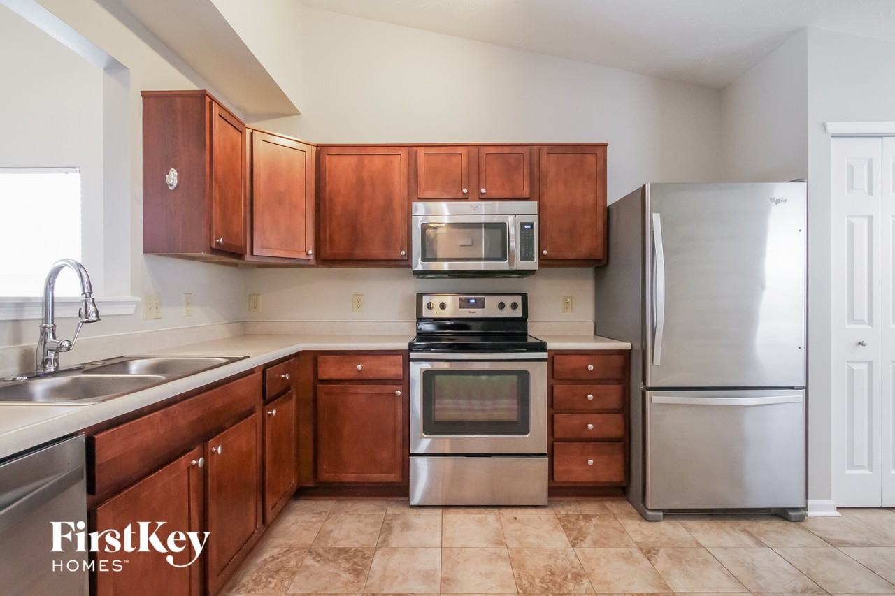 1470 Bluestem Dr - Photo 7 of 15