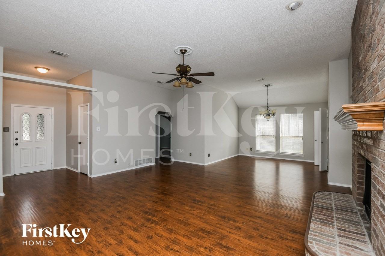 5108 Conchos Trl - Photo 3 of 15