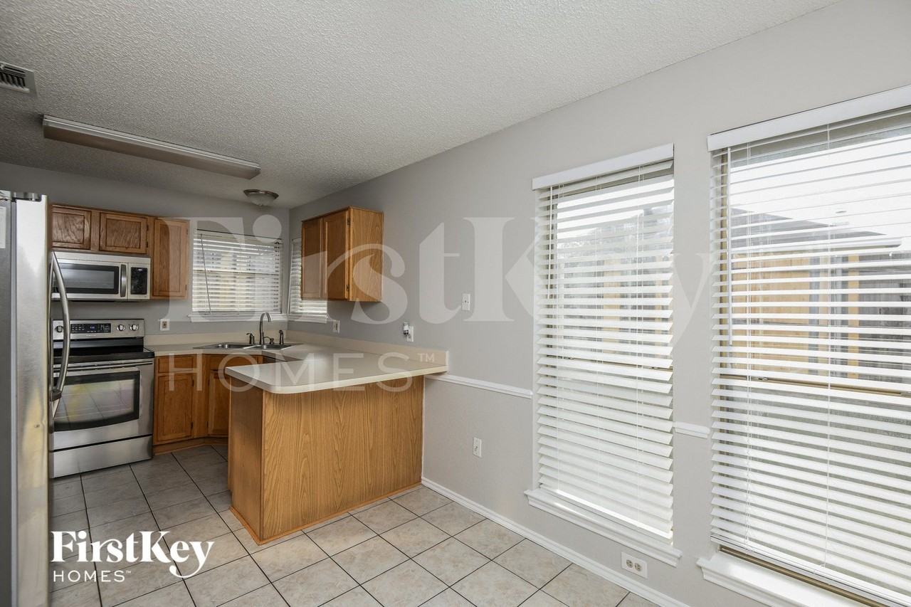 5108 Conchos Trl - Photo 6 of 15