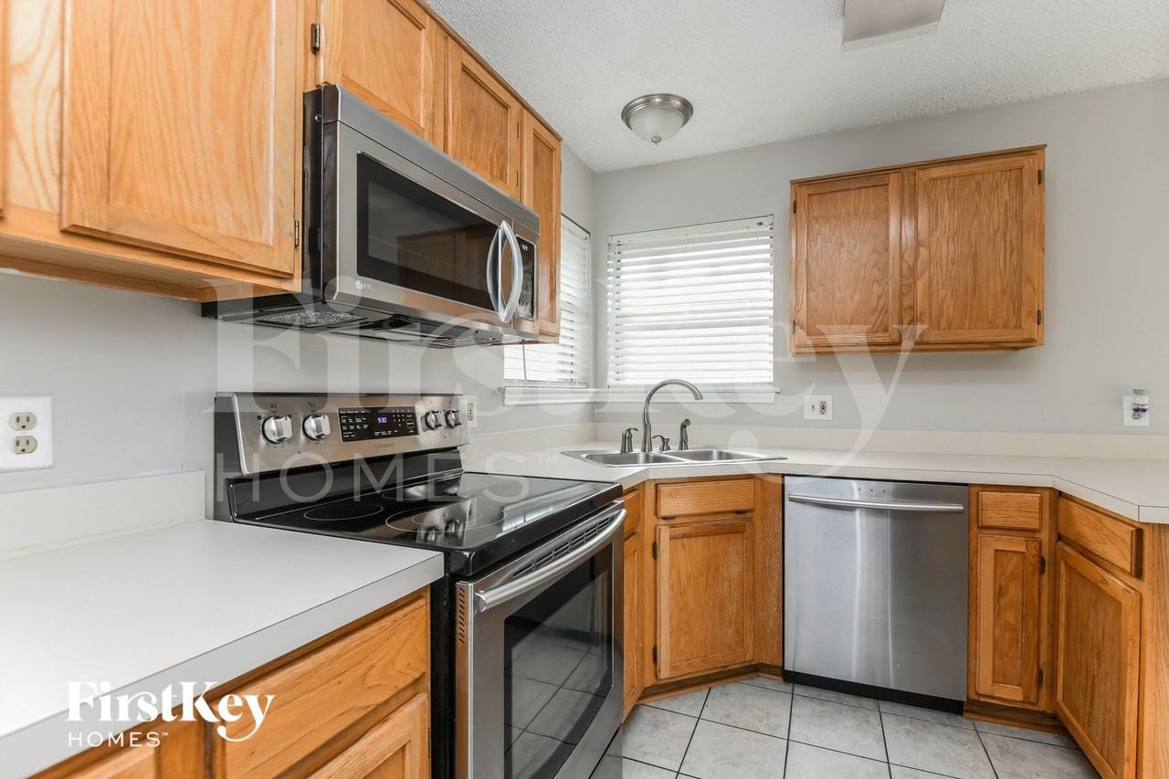 5108 Conchos Trl - Photo 7 of 15