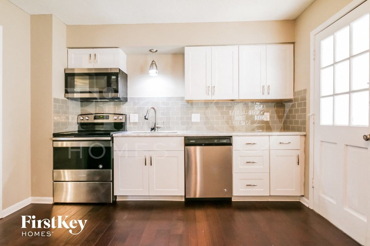 5823 Nw Aspen Ln - Photo 5 of 14