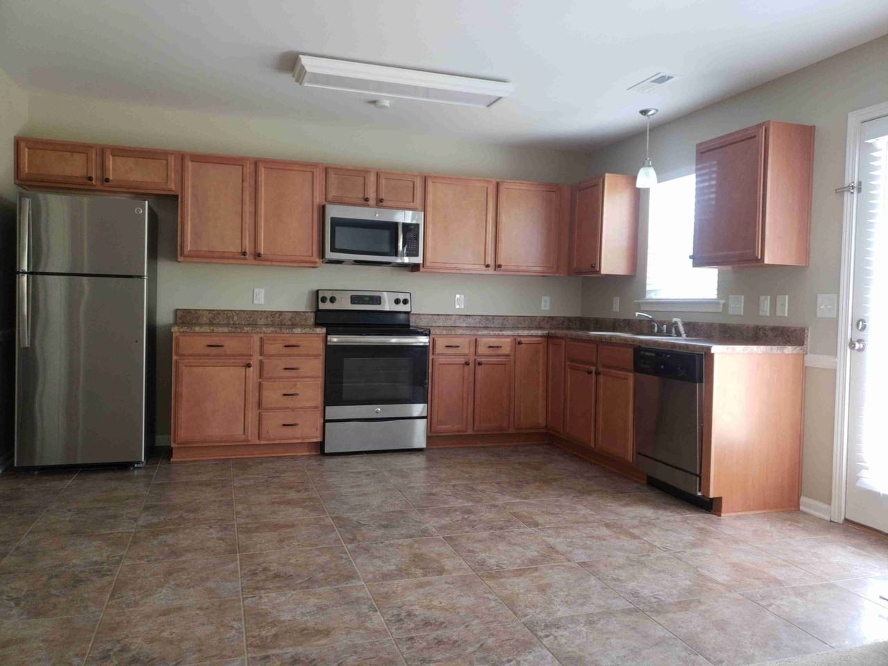 4640 Midstream Crossing Dr - Photo 5 of 15