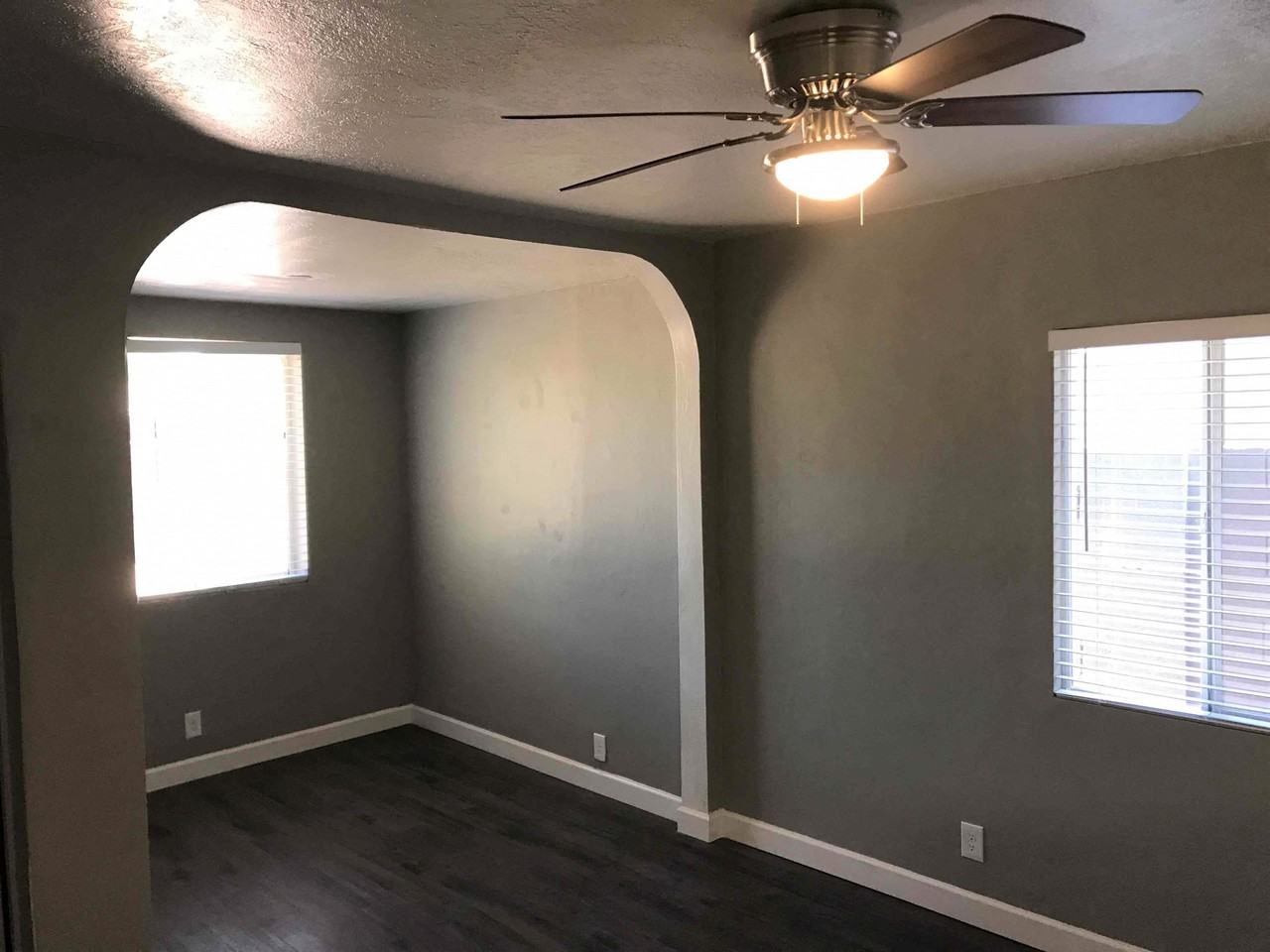 4319 N 15th Ave - Photo 5 of 13