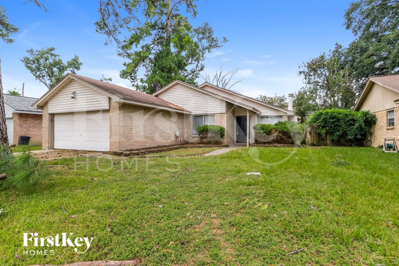 22319 Meadowrock Dr - Photo 2 of 19