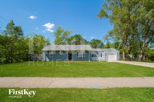 201 W 10th St - Photo 1 of 1