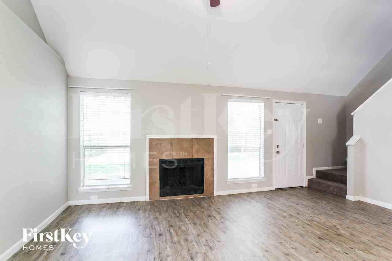 14530 County Cress Dr - Photo 4 of 15