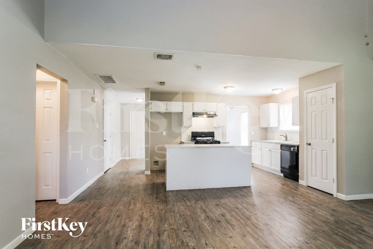 14530 County Cress Dr - Photo 5 of 15