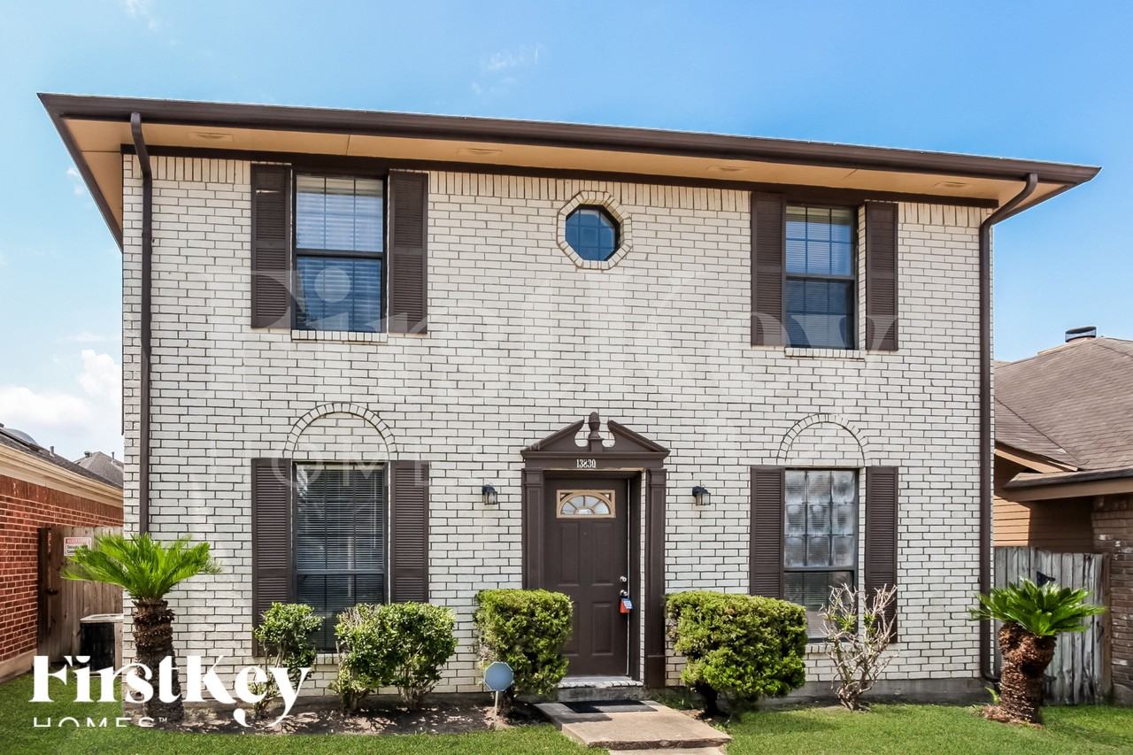 13830 Purplemartin St - Photo 2 of 18