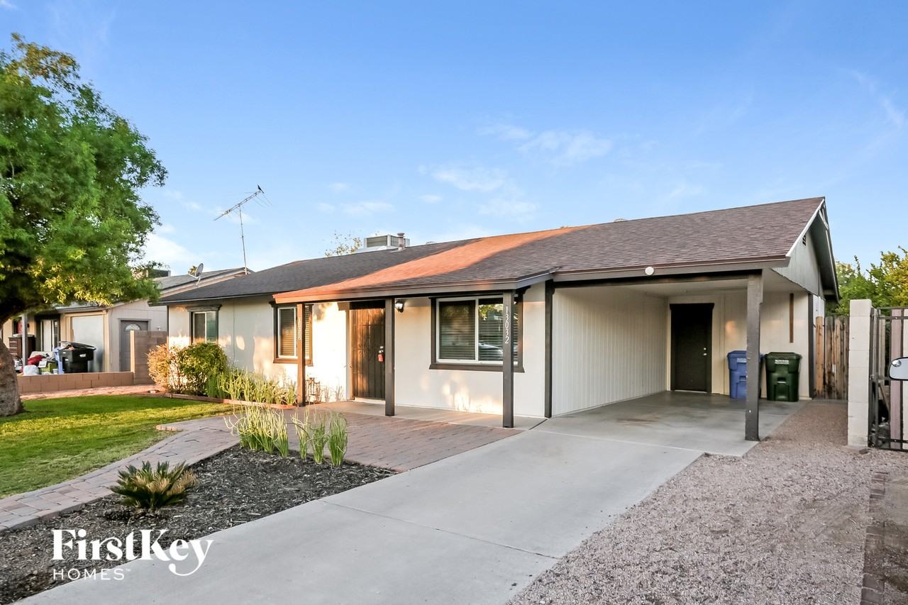 13032 N 37th Way - Photo 2 of 15