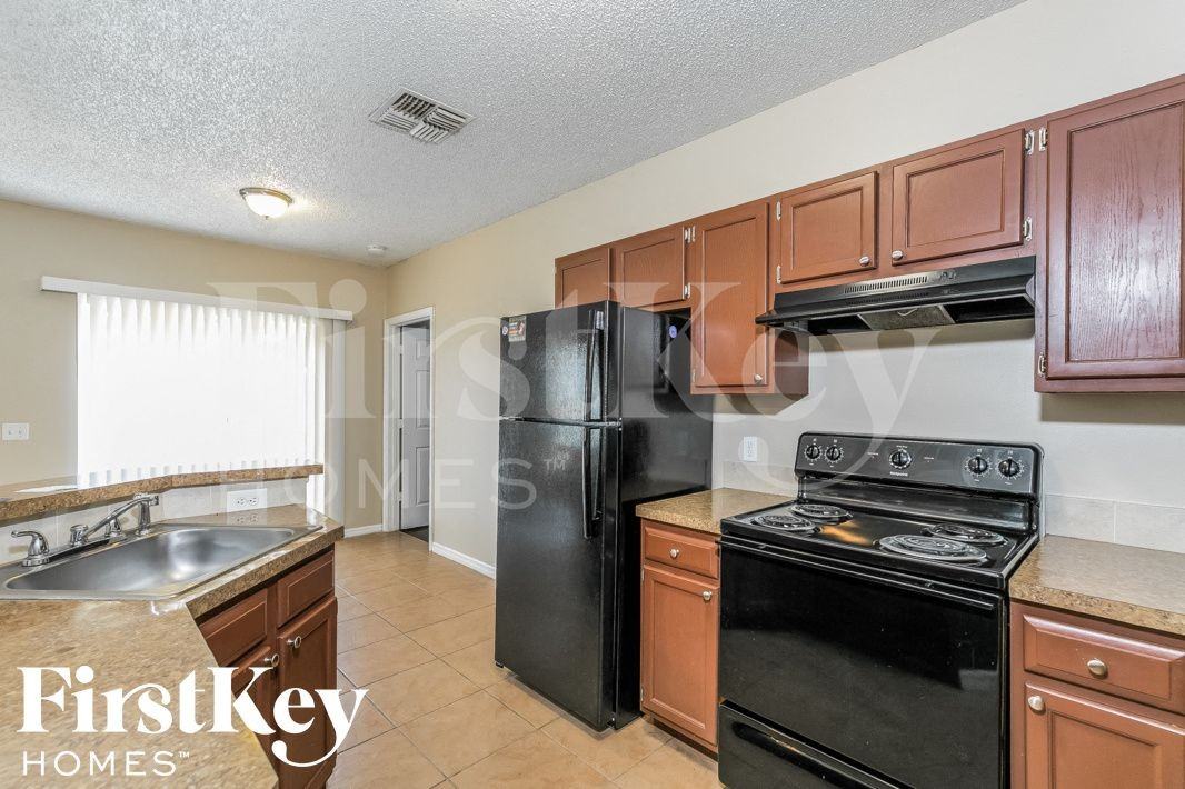 117 Marsh St - Photo 4 of 15