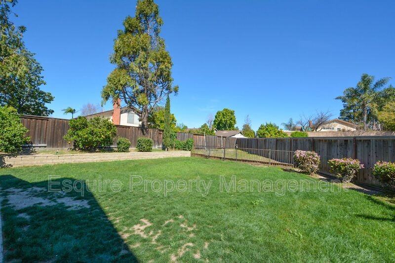 2561 Exeter Ct - Photo 5 of 6