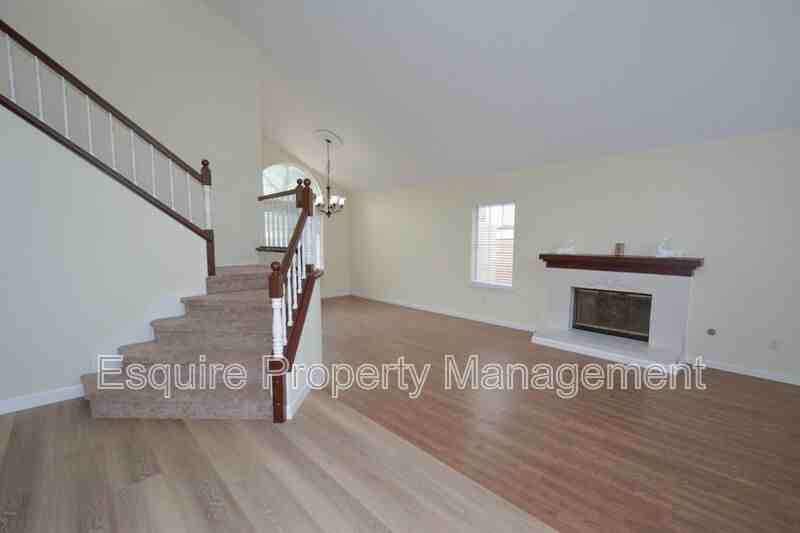 1906 Kensington Ln - Photo 3 of 33