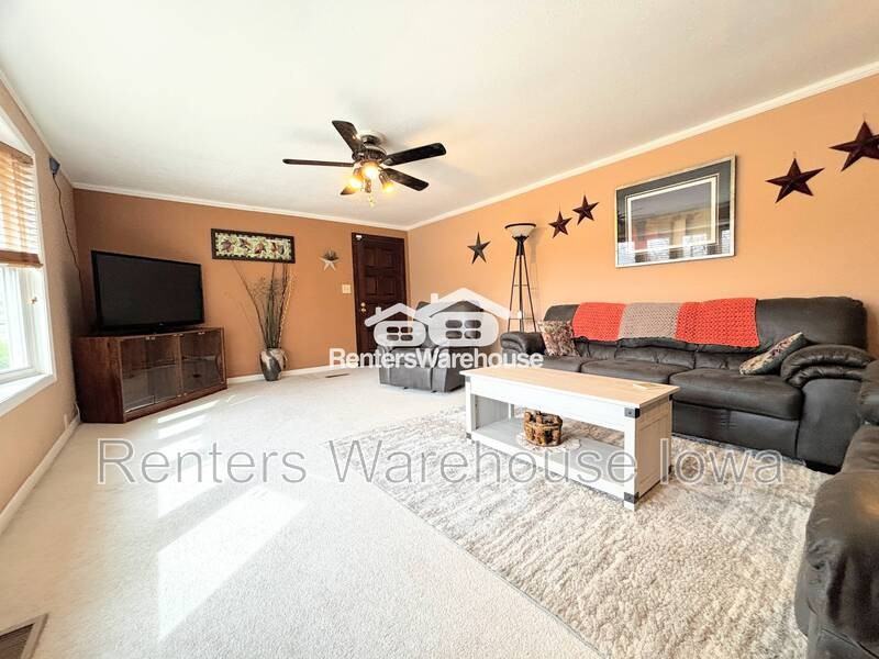 4101 3rd St - Photo 6 of 22