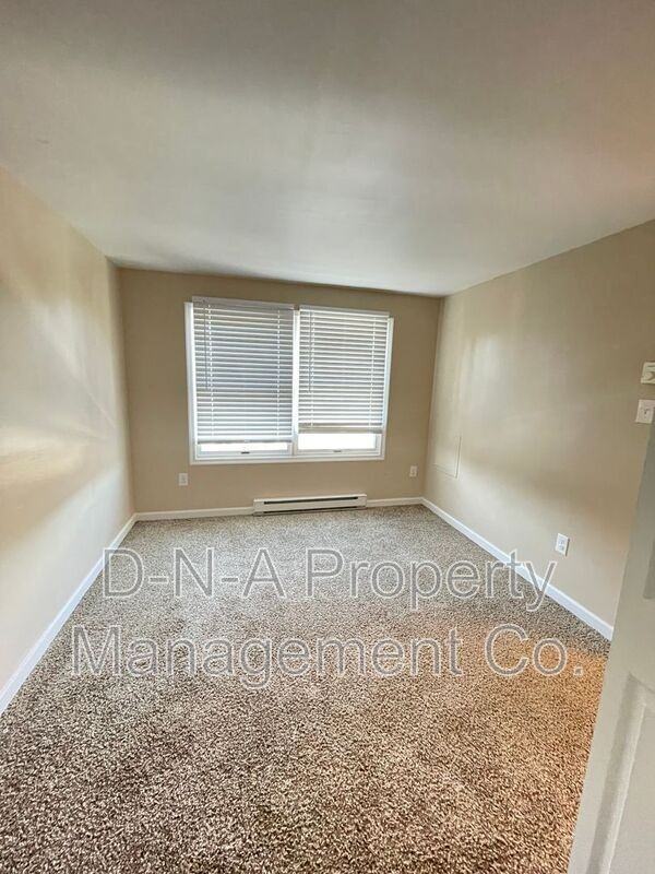 339 Race St #C6 - Photo 6 of 10