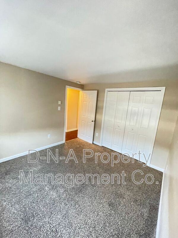 339 Race St #C6 - Photo 7 of 10