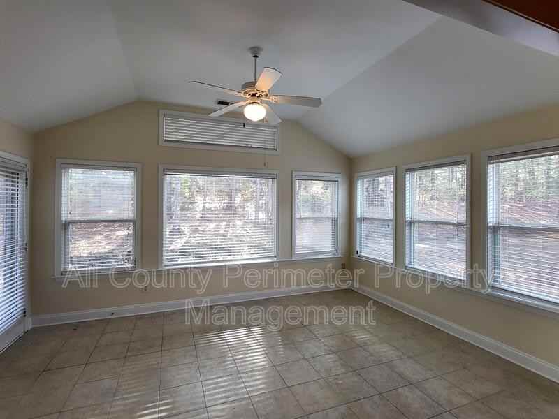 117 Cottage Club Dr - Photo 6 of 14