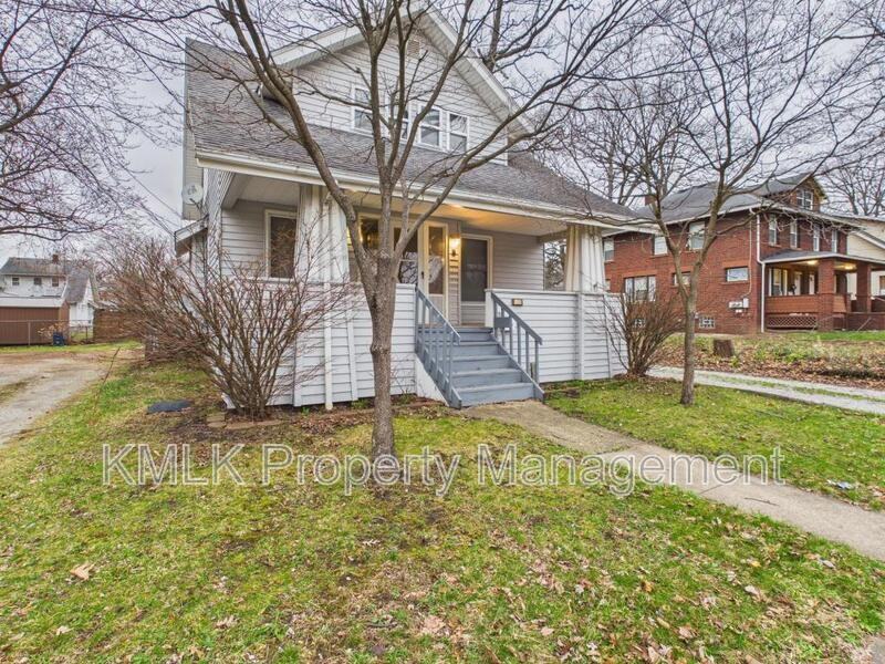 1159 Carey Ave - Photo 2 of 42