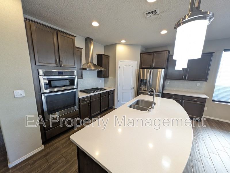 3905 Mountain Trail Loop Ne - Photo 4 of 23