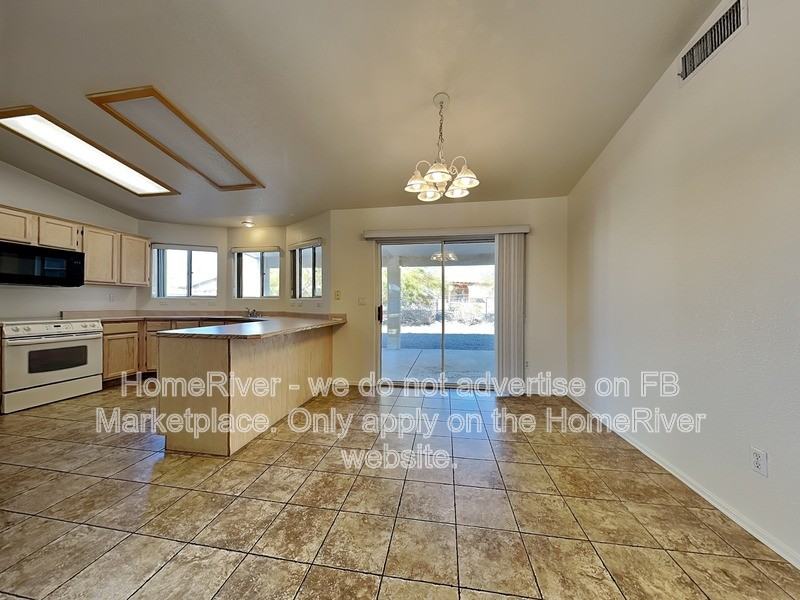 3535 Chemehuevi Blvd - Photo 5 of 28