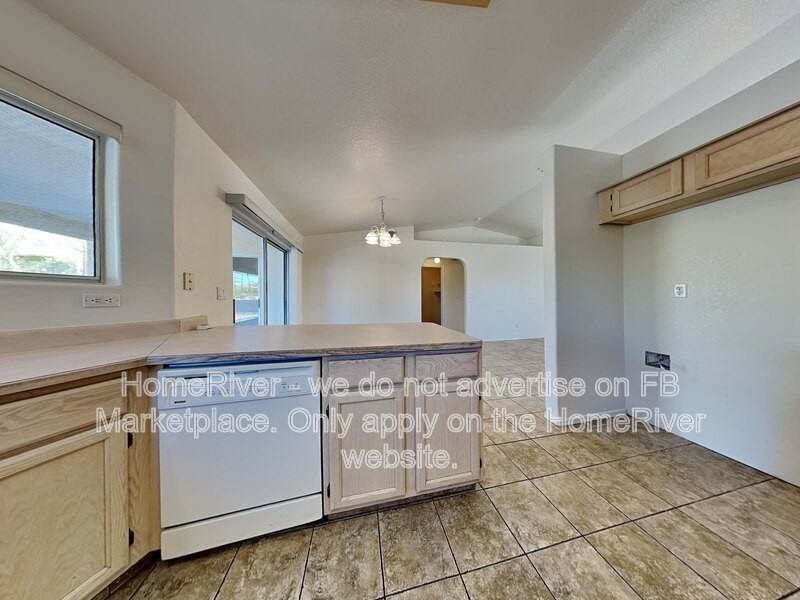 3535 Chemehuevi Blvd - Photo 6 of 28