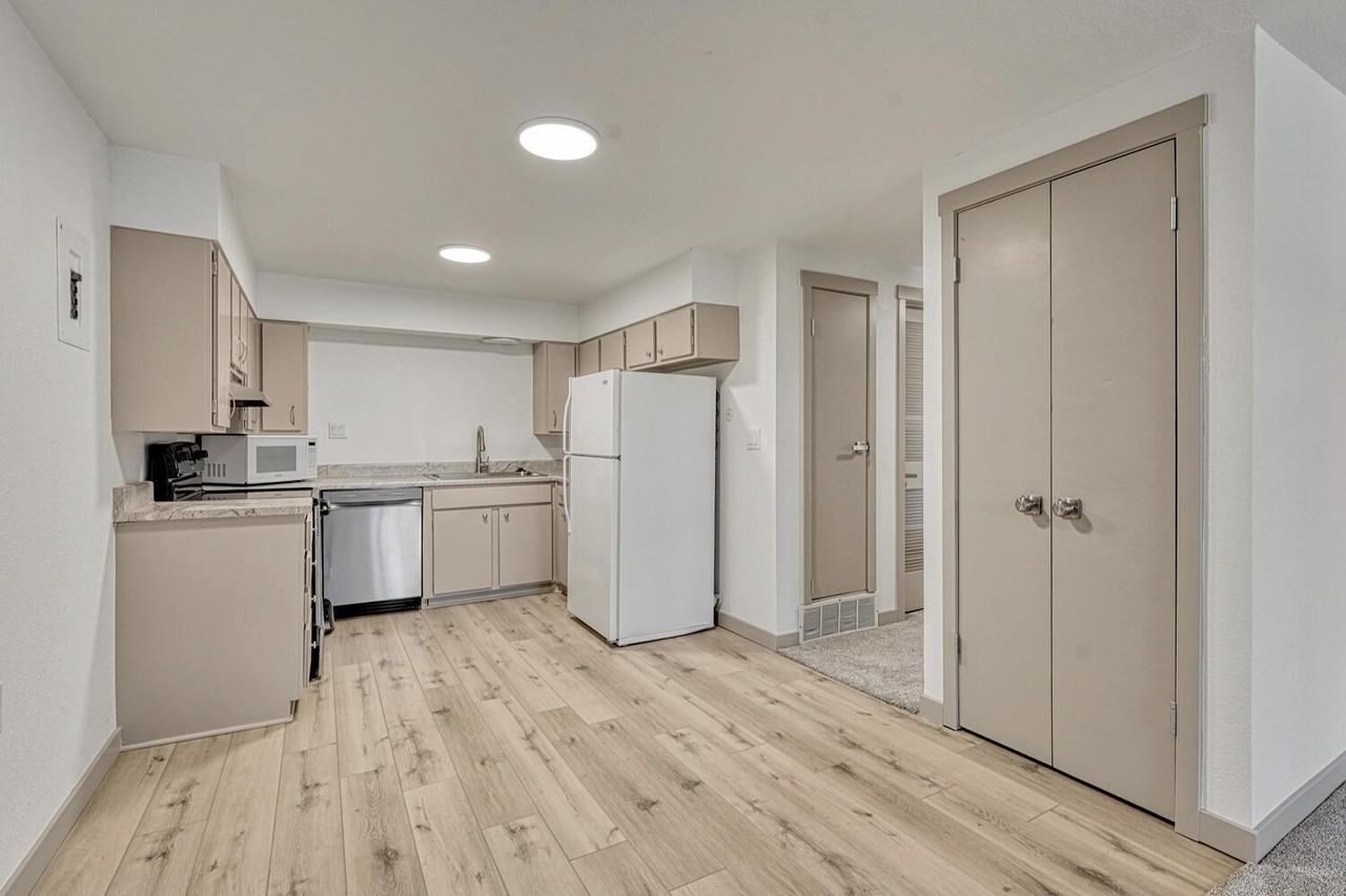 1511 Yuma St #1 - Photo 5 of 15