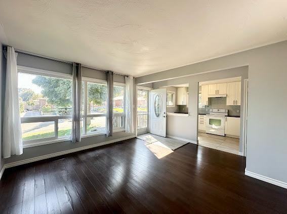 368 Sharon Ave #MAIN - Photo 2 of 11