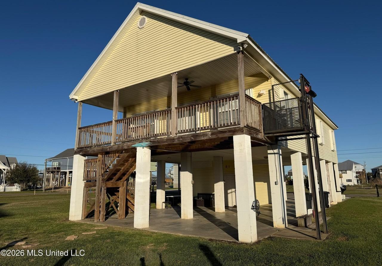 4014 Kyushu St - Photo 2 of 26