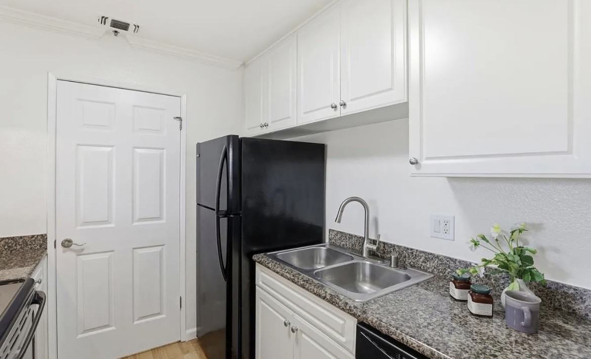 450 Bollinger Canyon Ln #390 - Photo 4 of 14