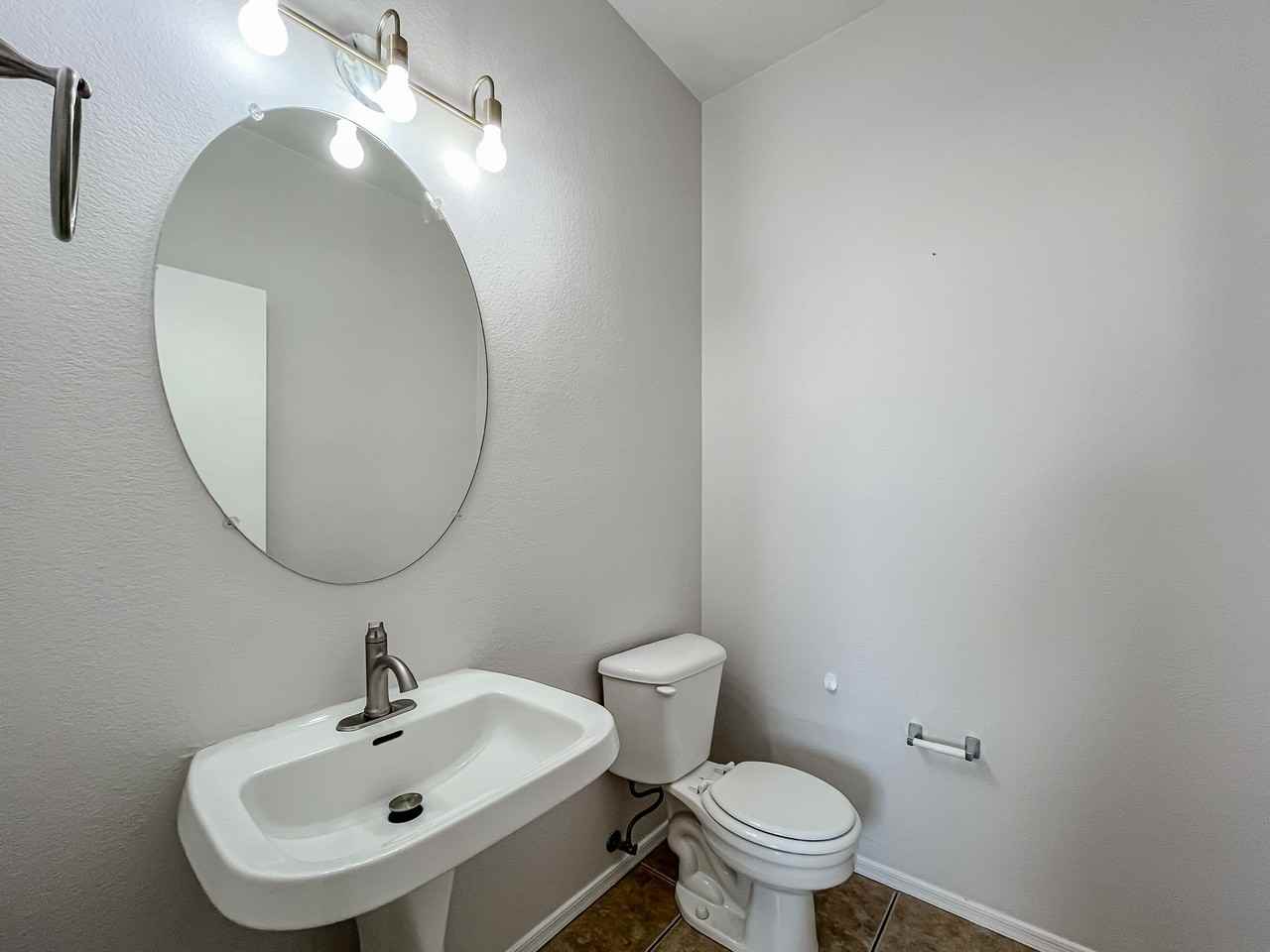 9765 E Knowles Ave - Photo 6 of 35