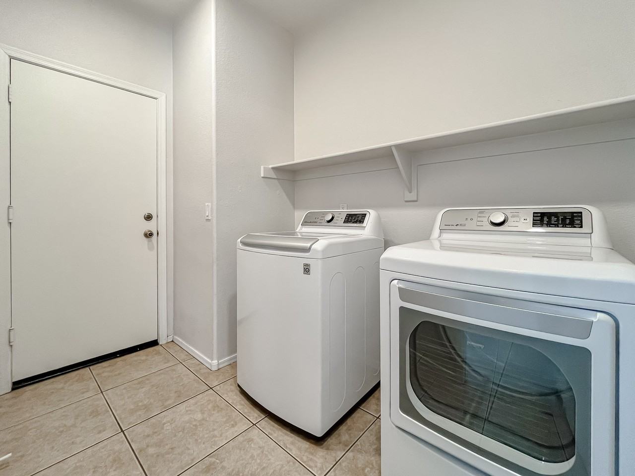 9765 E Knowles Ave - Photo 7 of 35