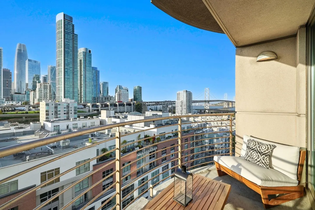 219 Brannan St #12B - Photo 6 of 9