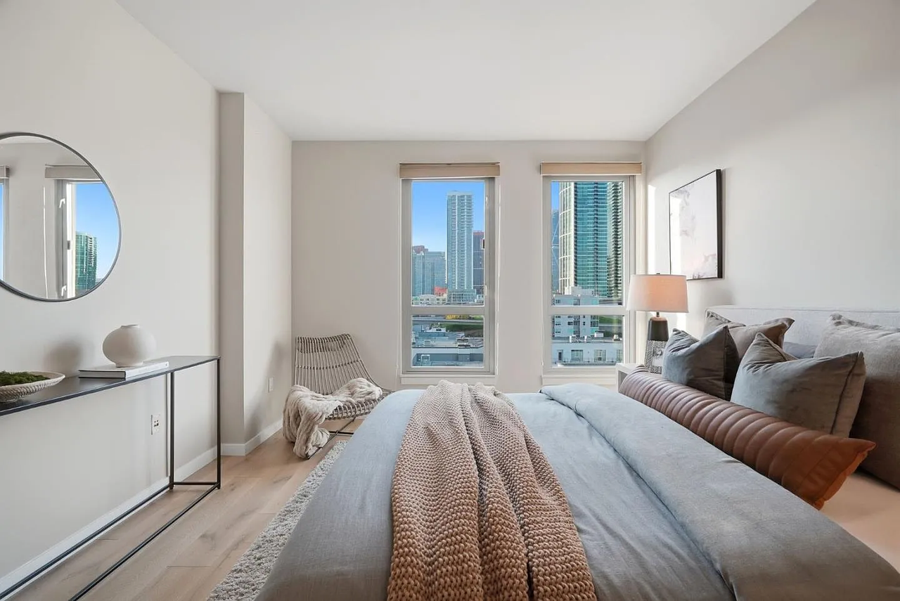 219 Brannan St #12B - Photo 7 of 9