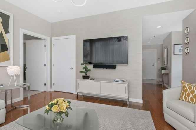 234 Causeway St - Photo 7 of 16