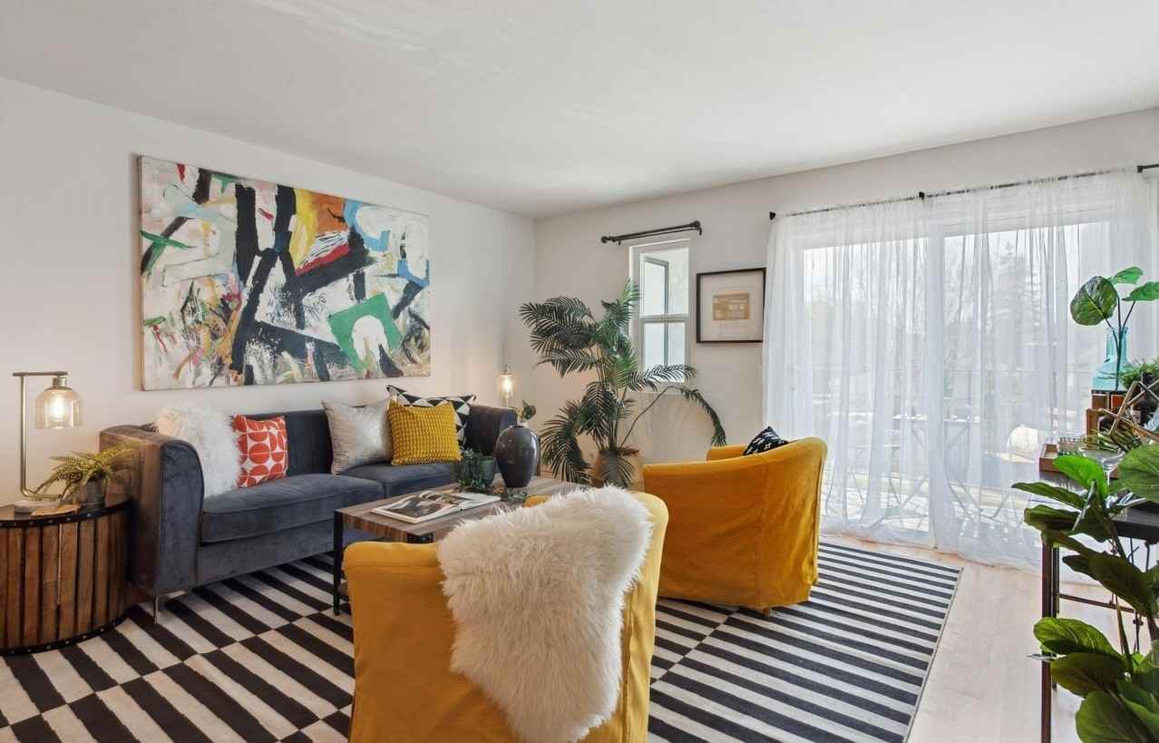 336 E 15th St - Photo 2 of 36