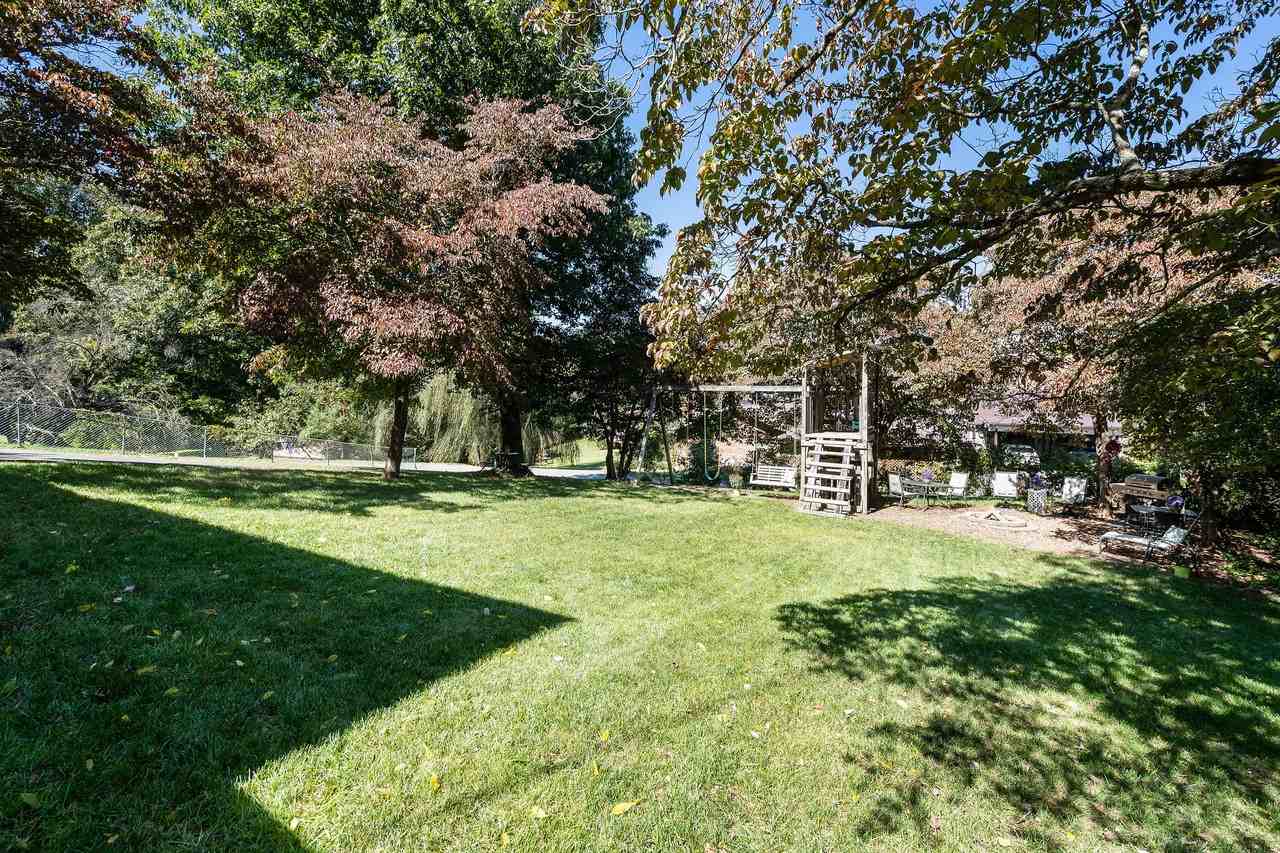 487 Kentucky Ave - Photo 3 of 50