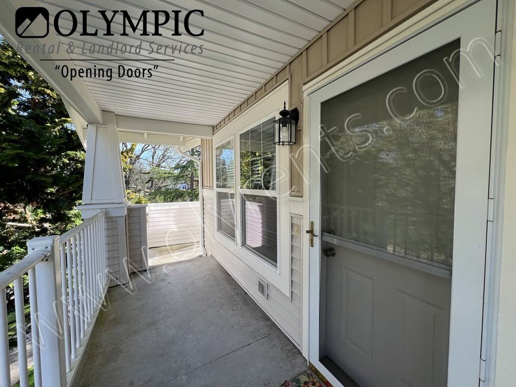 1926 Spencer Ct #D13 - Photo 4 of 24