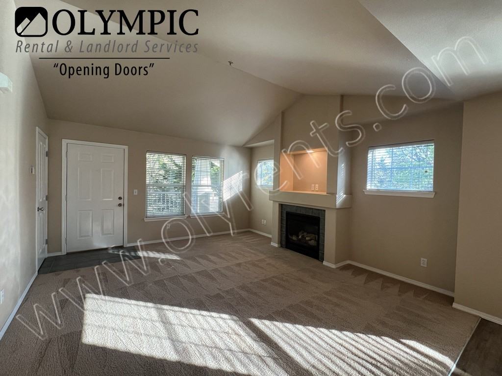 1926 Spencer Ct #D13 - Photo 6 of 24