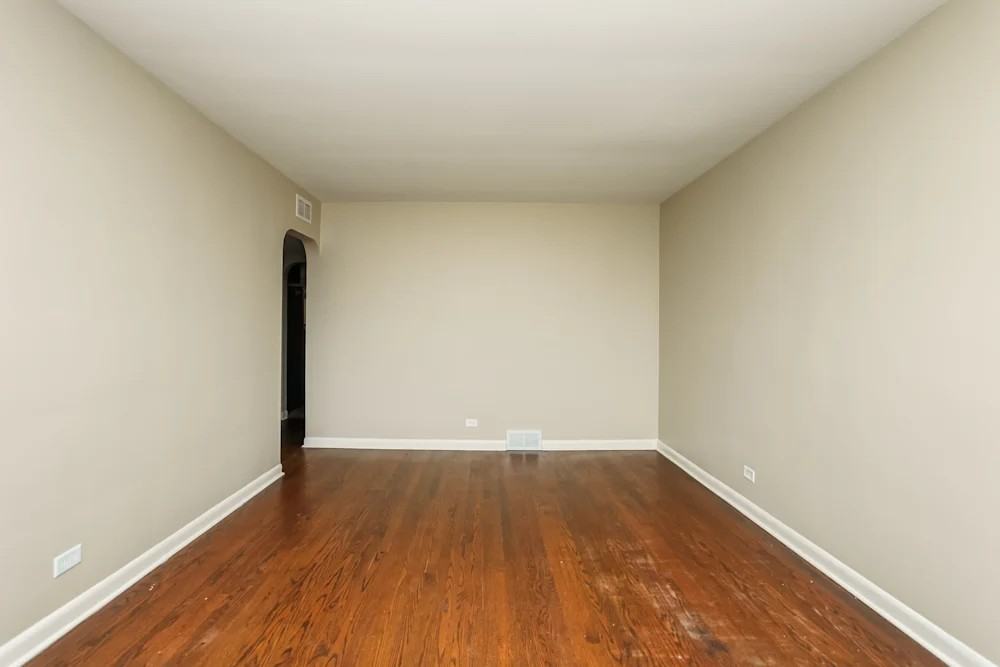 10116 S California Ave - Photo 3 of 15