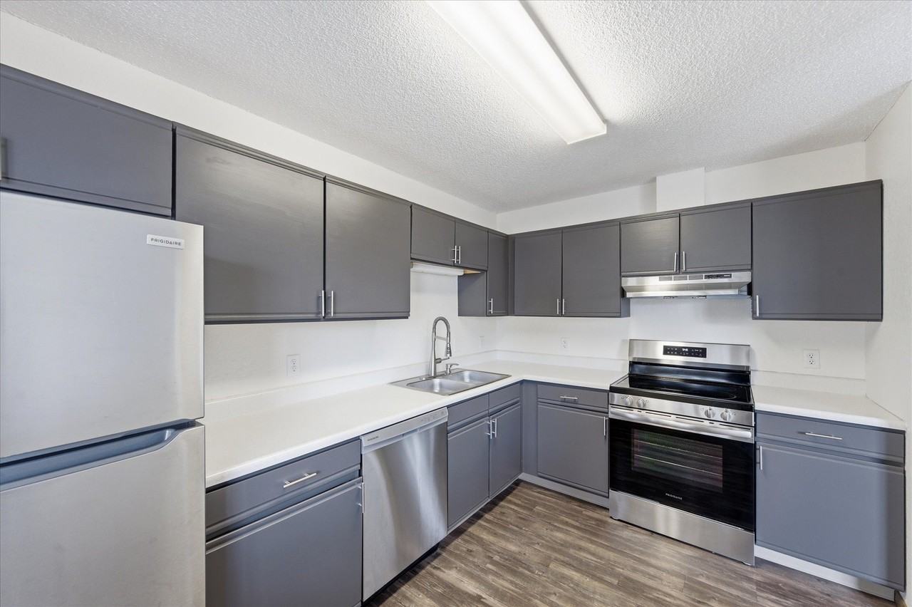 East Gate Estates - Photo 5 of 28