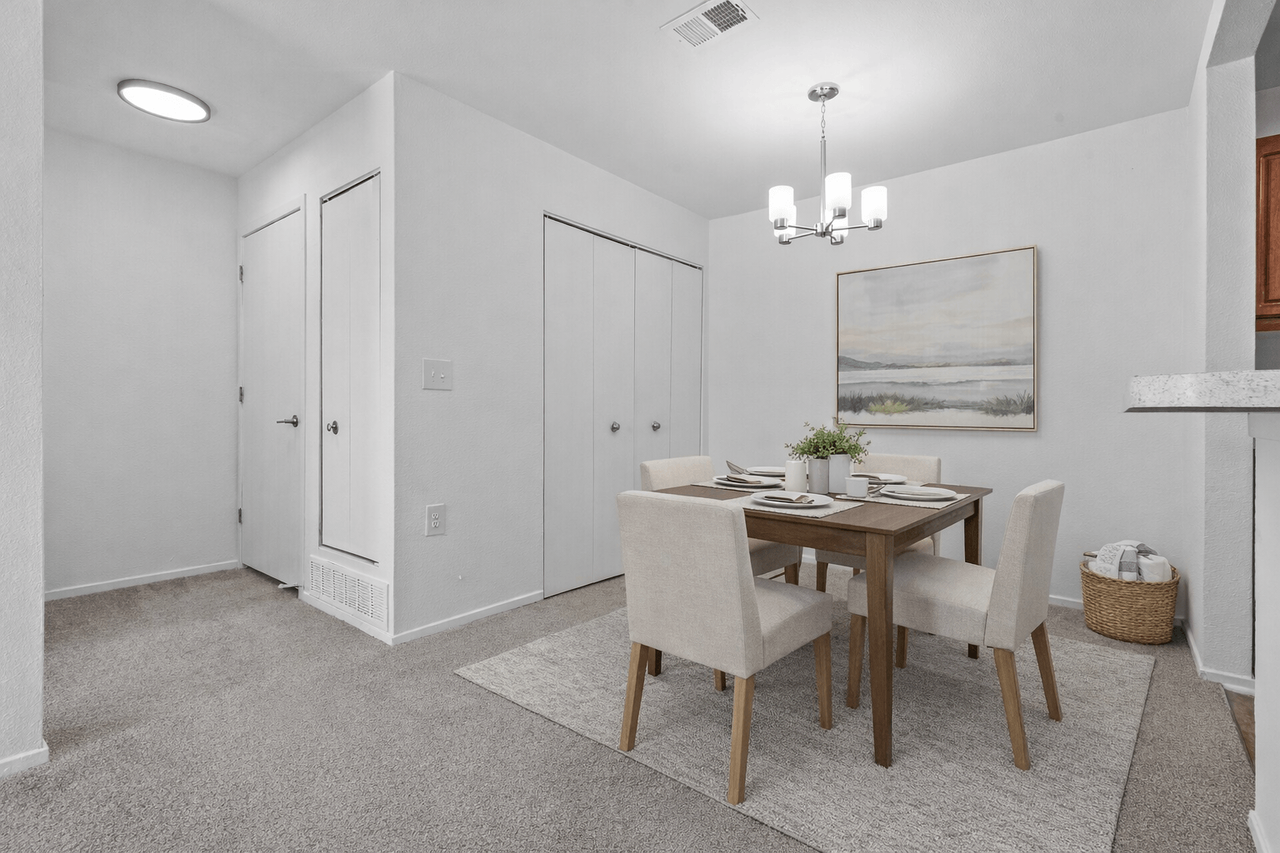 Canton Club Apartments - Photo 5 of 43