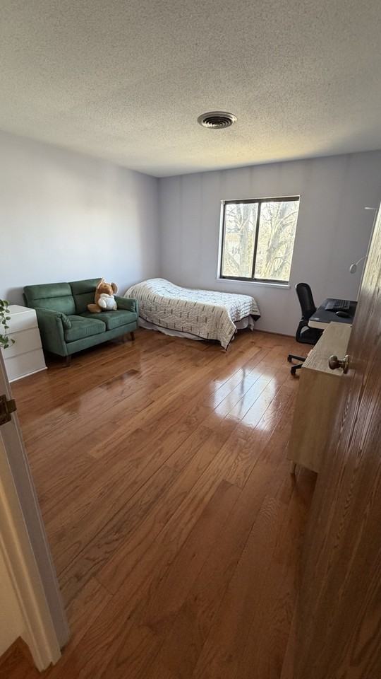 150 Lewis St #302 - Photo 6 of 14