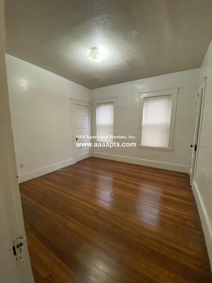 Belmont St #1 - Photo 7 of 8