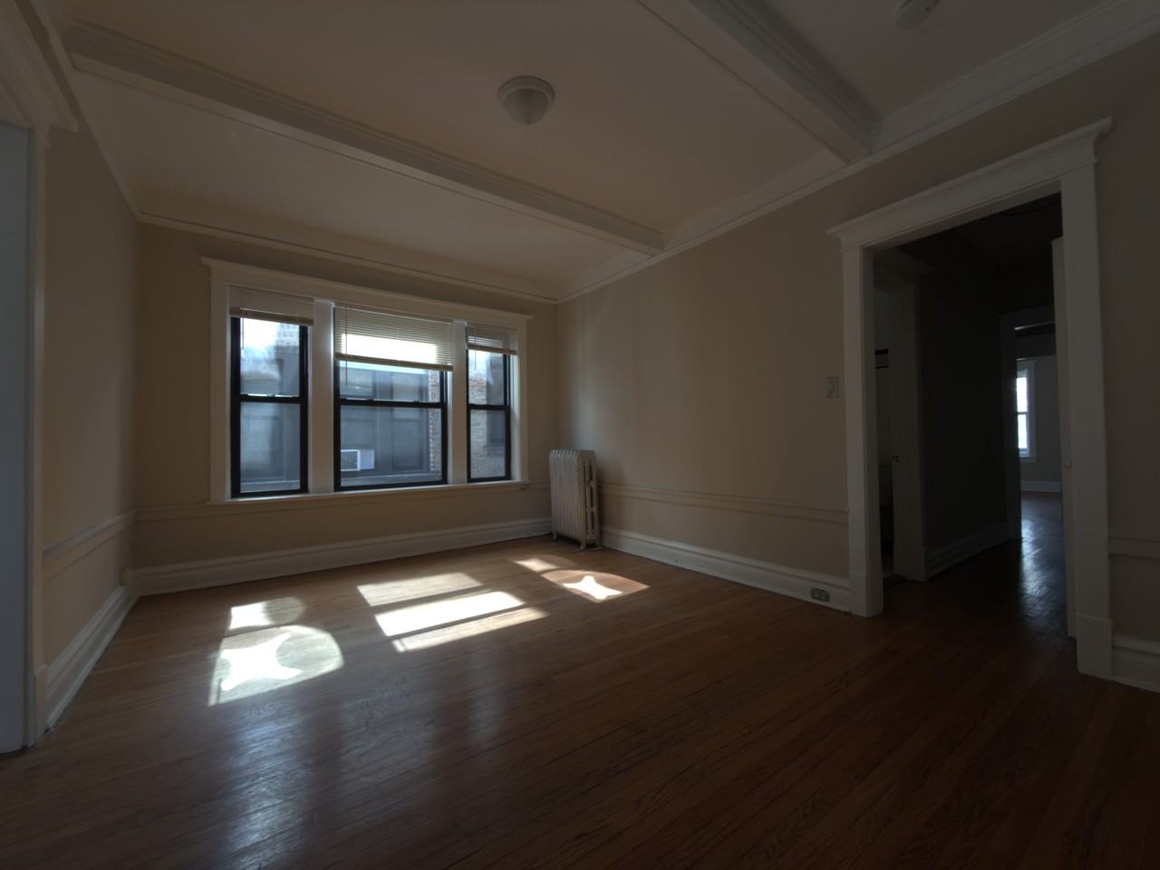 131 S Harvey Ave #2 - Photo 3 of 10