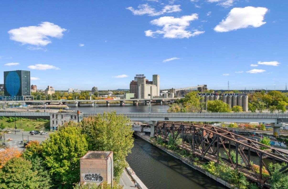 1320 Rue Olier #611 - Photo 2 of 19