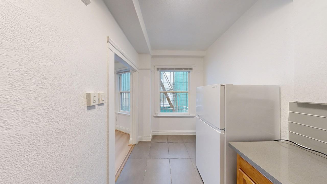 346 Leavenworth Street - Photo 6 of 13