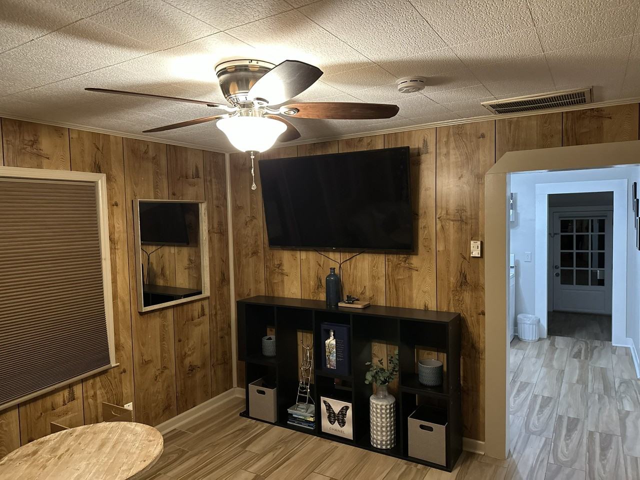 374 Hawkins St Se #NA - Photo 4 of 19