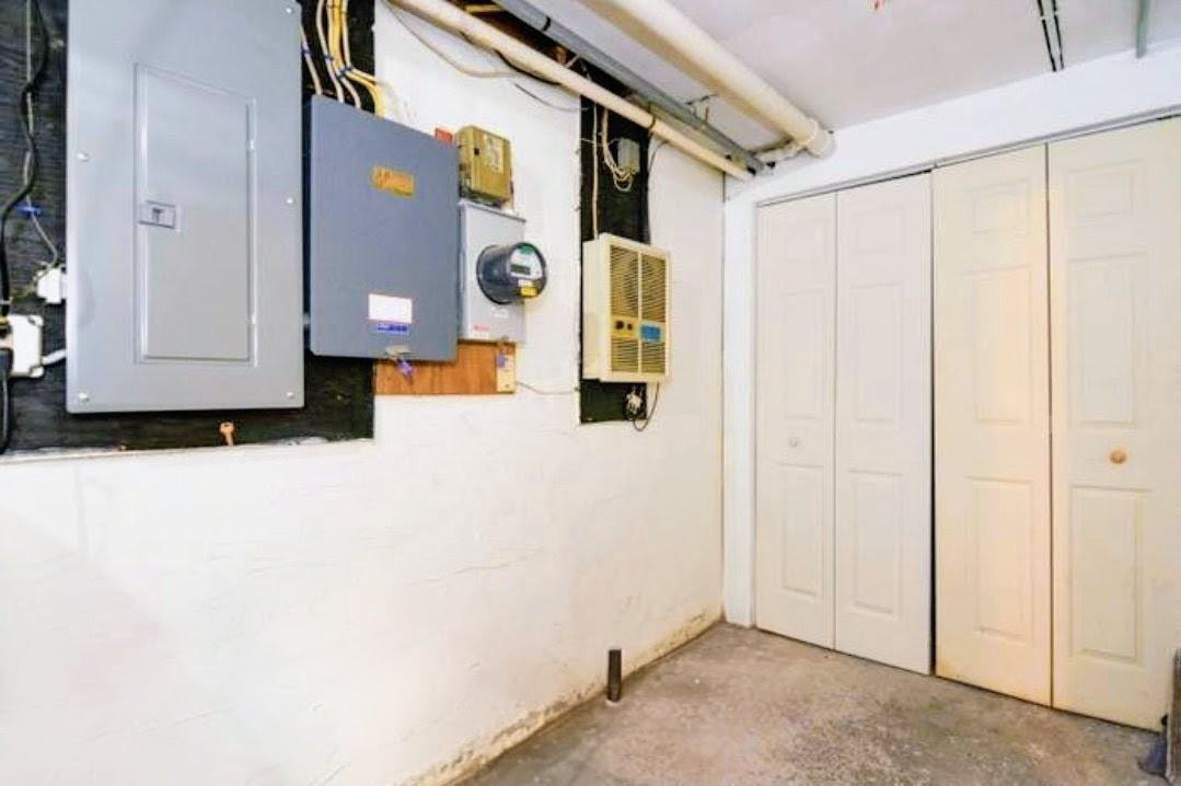 794 Court St #D - Photo 4 of 17