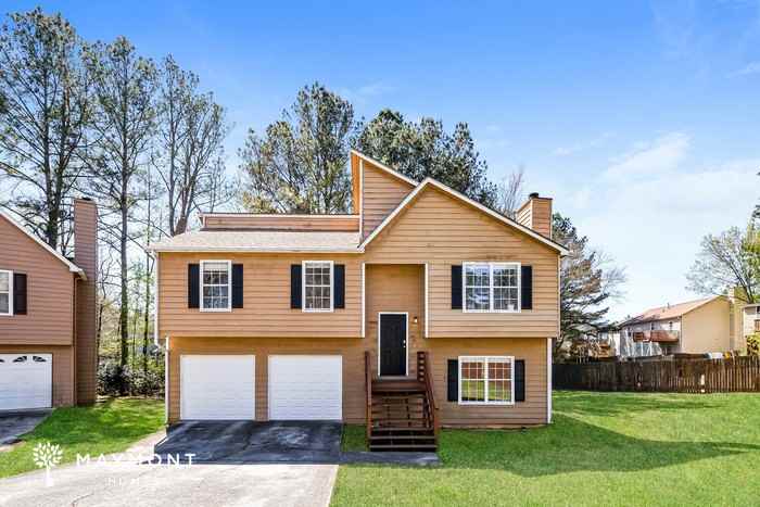 2735 Dahlonega Trl