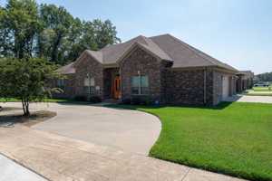 featured image of 9309 E Woodruff Ave #NA